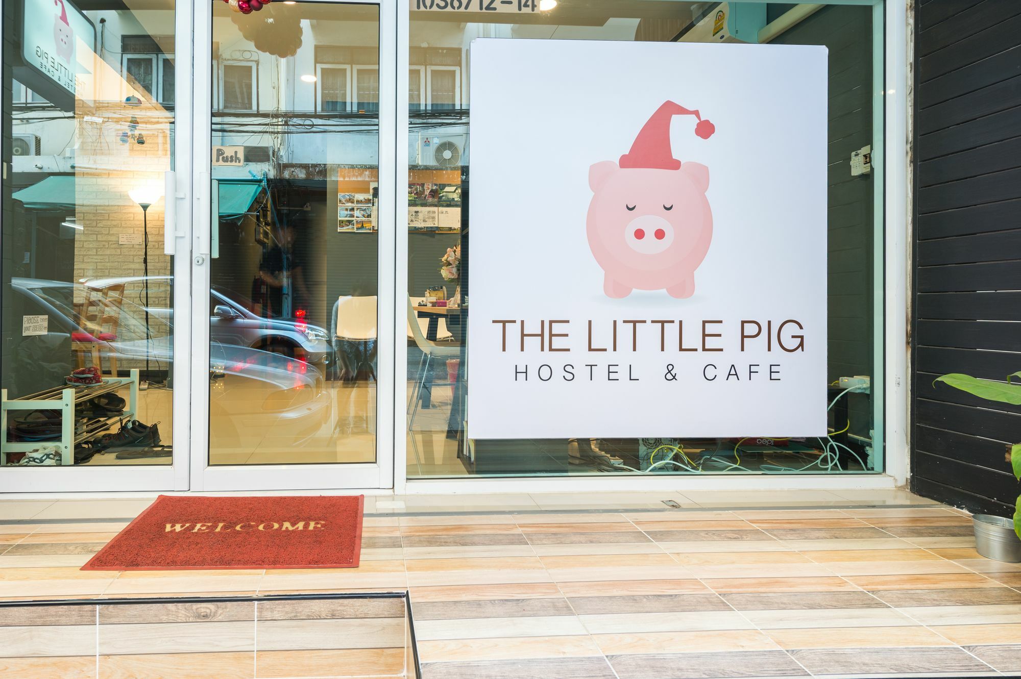 The Little Pig Sukhumvit Otel Bangkok Dış mekan fotoğraf